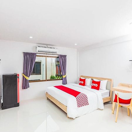 Oyo 435 Frame Residence Пхукет Екстер'єр фото