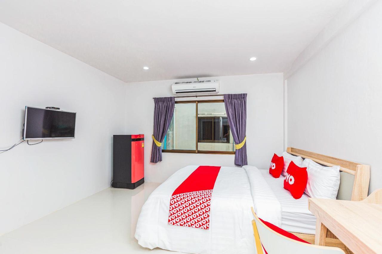 Oyo 435 Frame Residence Пхукет Екстер'єр фото